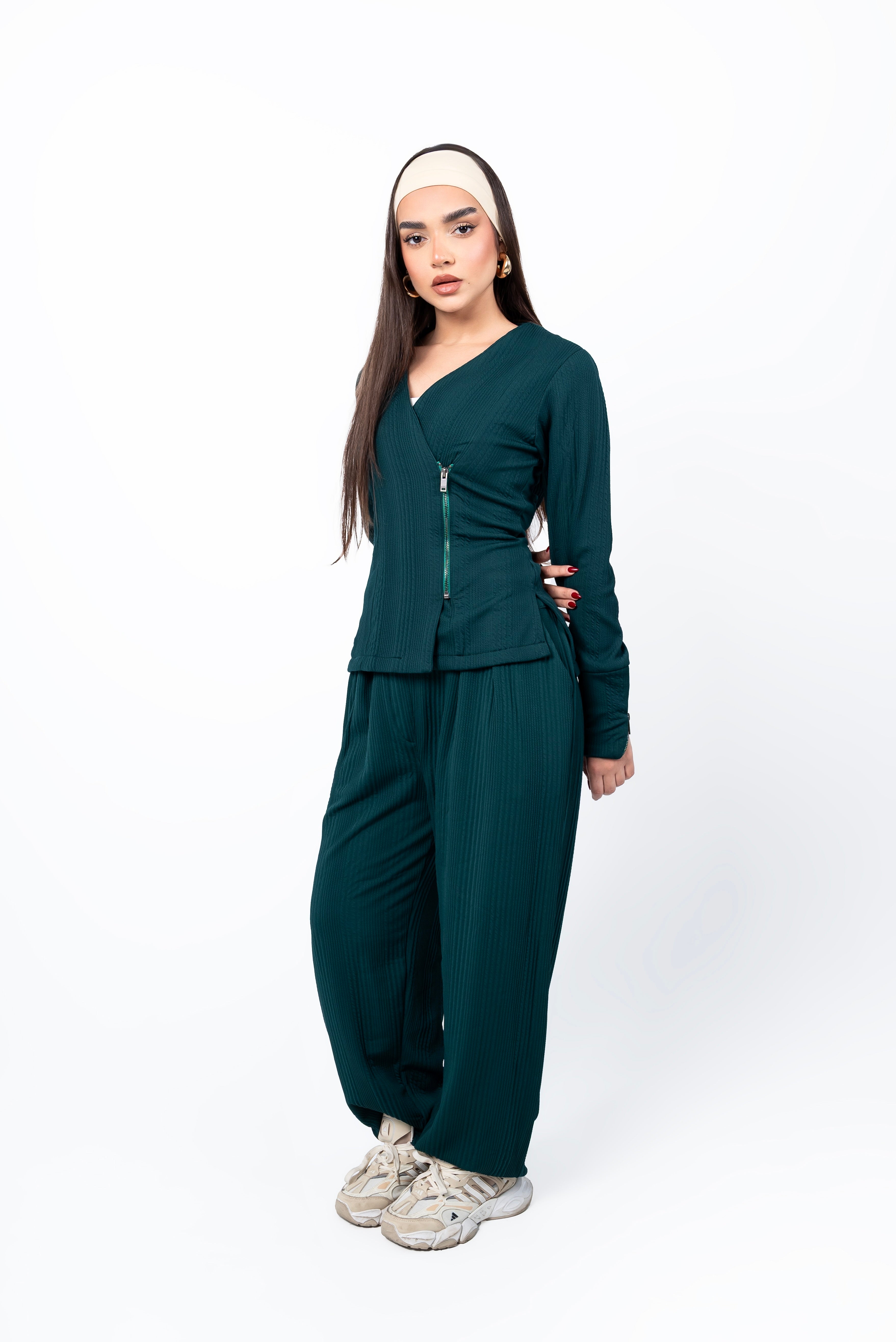 The comfortable set green