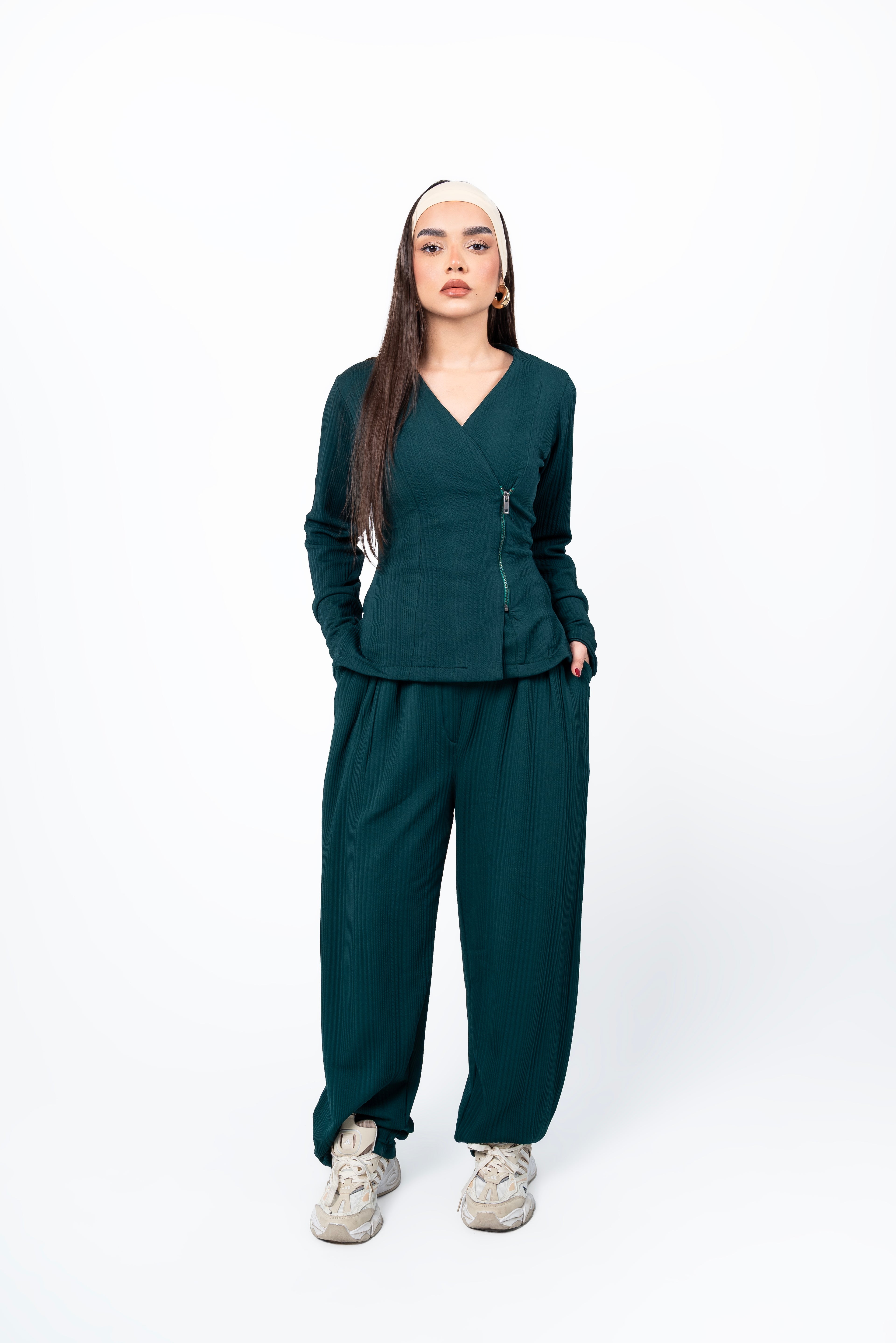 The comfortable set green